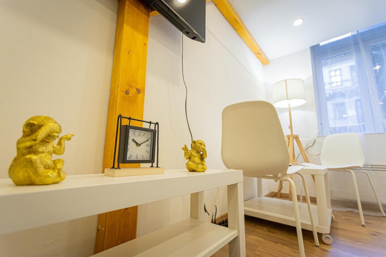 2 Bedroom Apartment In The Dob Street, Emerald Budapest Exterior foto
